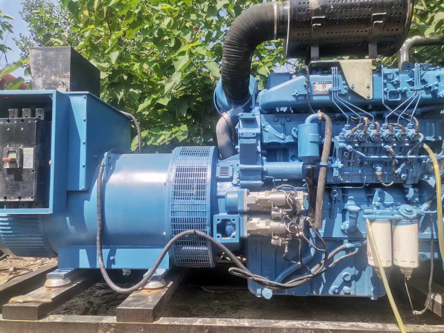 黄岩详细说明降低 800kW 柴油发电机输出电流波动的方法